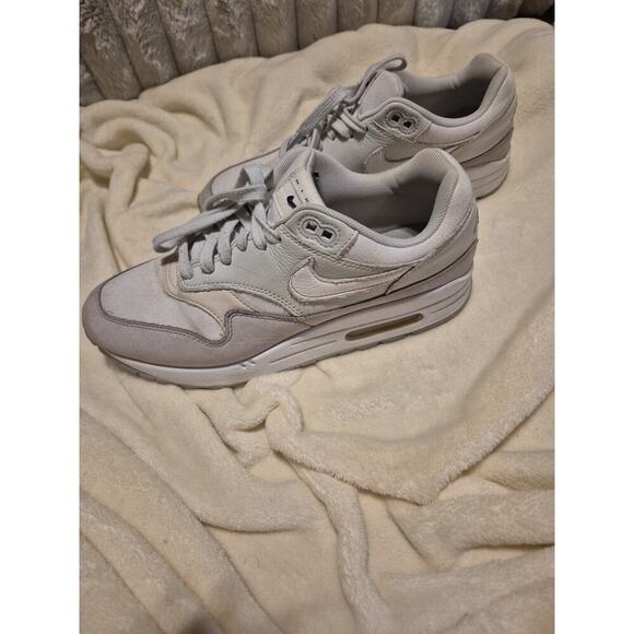 Size 10 - Nike Air Max 1 '87 LX Light Smoke Grey - Picture 1 of 10